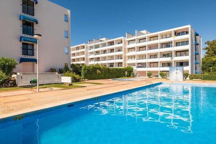 Apartment Tac - Comfy & Bright Quarteira